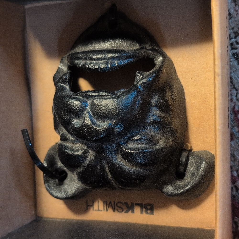 NWTO Bulldog Head Cast Iron Bottle Opener - Picture 9 of 9